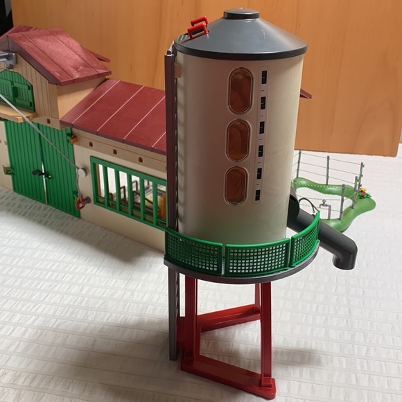 Large Country Barn w/Silo 5119 by Playmobil - Complete - Family Farm - Picture 16 of 17
